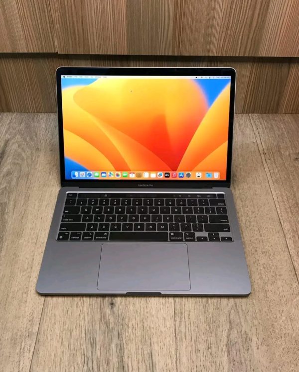 MacBook Pro M2 2022